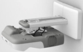 Ультракороткофокусные проекторы Epson для образования проецируют всего с 10 см! 