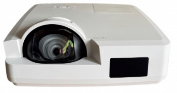 Проектор Classic Solution CS-770UST