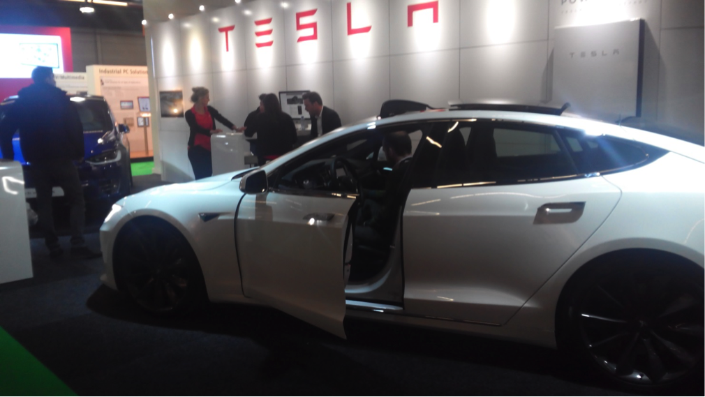 tesla.png